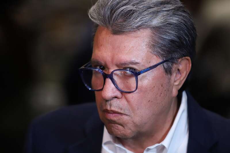 Ricardo Monreal, coordinador de Morena en la Cámara de Diputados, se encuentra en la polémica luego de que se dieron a conocer sus lujosas vacaciones en Madrid, España. Ricardo Monreal, diputado de Morena, diálogo con los medios sobre las iniciativas que se discuten en la Cámara de Diputados dentro de las sesiones extraordinarias.