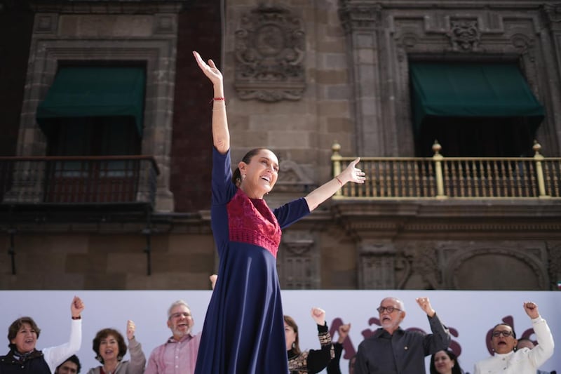 Claudia Sheinbaum encabezó los 7 años de la 4T en el Zócalo de la CDMX Claudia Sheinbaum