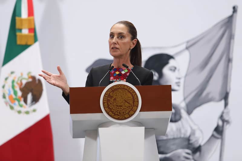 Claudia Sheinbaum, presidenta de México, llama la atención a Morena. Claudia Sheinbaum, presidenta de México, responde las preguntas de la prensa durante la conferencia matutina.