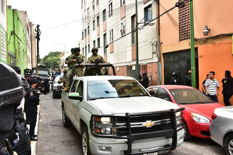 Operativo en la colonia Guerrero donde fue capturado Brandon Alexis, hermano de "El Lunares", presunto líder de la Unión Tepito. Operativo en la colonia Guerrero donde fue capturado Brandon Alexis, hermano de "El Lunares", presunto líder de la Unión Tepito.