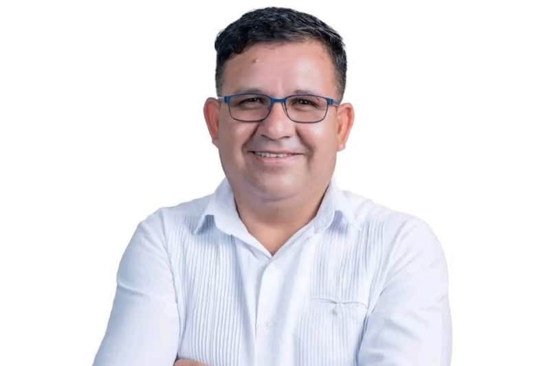 Atacan a balazos a candidato Germán Anuar Valencia Atacan a balazos a candidato Germán Anuar Valencia