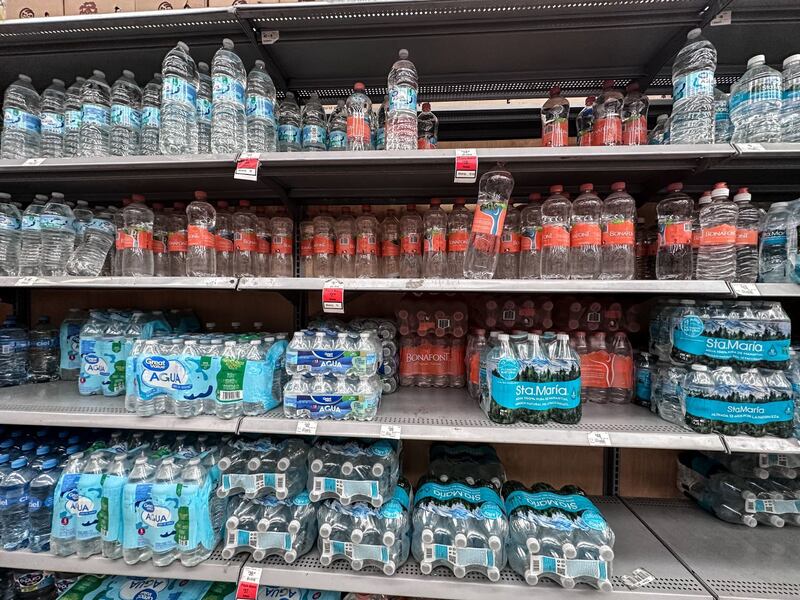 Agua embotellada