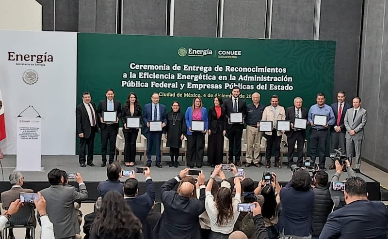 Entrega de Reconocimientos a la Eficiencia Energética Entrega de Reconocimientos a la Eficiencia Energética