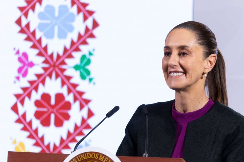 La presidenta de México está dentro del top 5 de mujeres más poderosas de 2024, de acuerdo a Forbes. Claudia Sheinbaum en la Mañanera del Pueblo.
