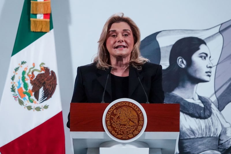 CIUDAD DE MÉXICO, 26JUNIO2025.- Maru Campos, gobernadora de Chihuahua, durante su participación en la conferencia “Mañanera del Pueblo” en la que se firmó el acuerdo con 14 estados para el impulso a la iniciativa Polos del Desarrollo para el Bienestar.
FOTO: GALO CAÑAS/CUARTOSCURO.COM Maru Campos