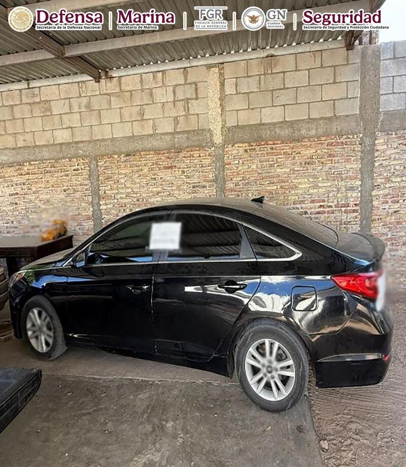 Elementos del Gabinete de Seguridad detuvieron en San Luis Río Colorado a "El Toro" y a "El Torito", integrantes de una célula delictiva dedicada al trasiego de drogas y armamento a Estados Unidos. Los Rusos