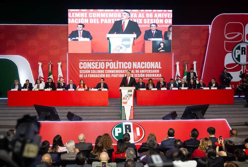 El Revolucionario Institucional es el partido más viejo de México El PRI pasó de ser el partido hegemónico, a tener dos estados