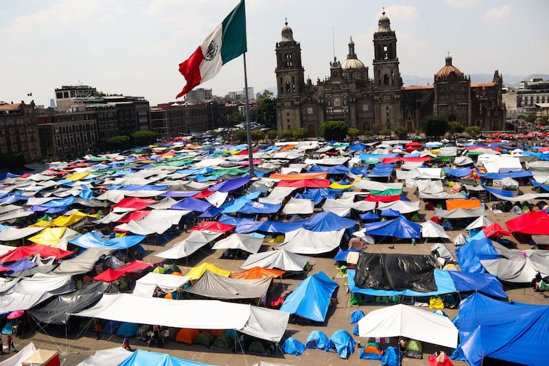 Maestros están en paro indefinido desde el pasado 15 de mayo CNTE