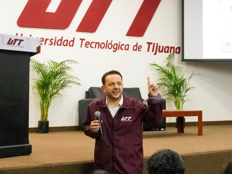 Carlos Torres
