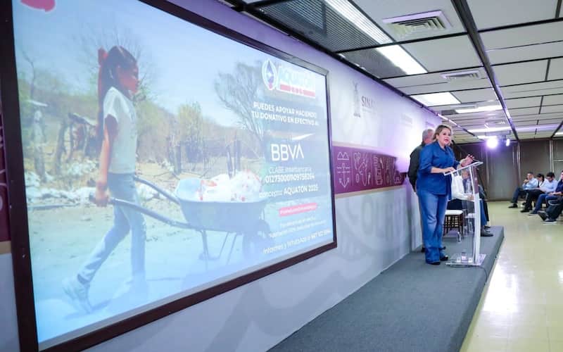 El programa busca que sinaloenses donen litros de agua para destinarlos a afectados por la sequía Enyeda Rocha en conferencia de prensa