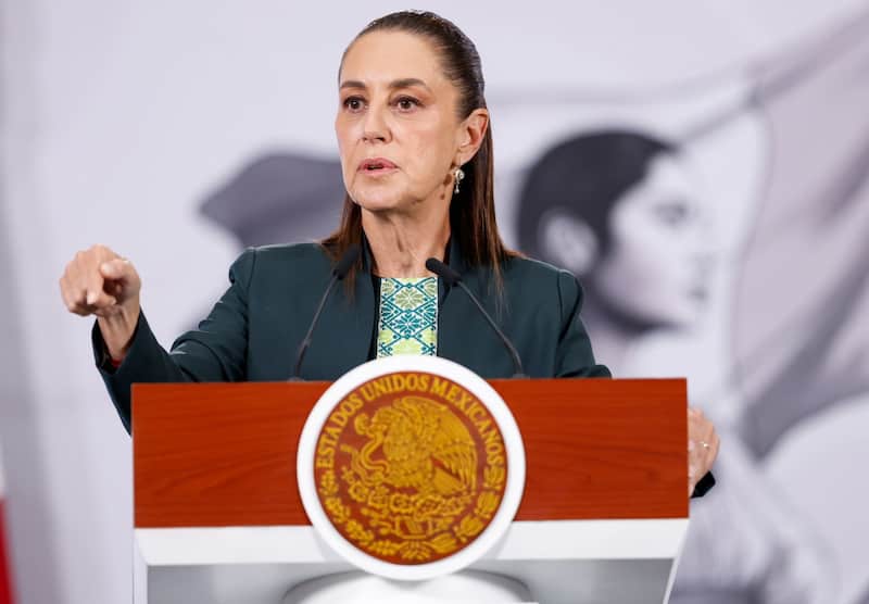 CIUDAD DE MÉXICO, 10DICIEMBRE2025.- Claudia Sheinbaum Pardo, presidenta de México, encabezó la conferencia Mañanera del Pueblo en la que se expusieron los avances y calendario de actividades del Plan Michoacán por la Paz y la Justicia.
FOTO: GALO CAÑAS/CUARTOSCURO.COM mujer dando discurso