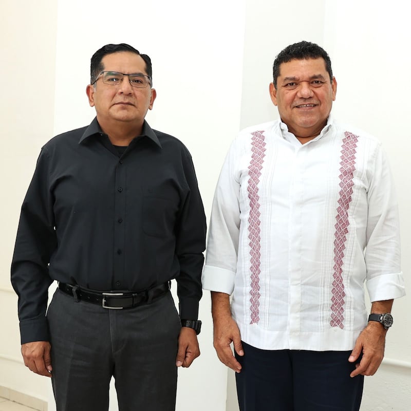 Víctor Hugo Chávez y Javier May