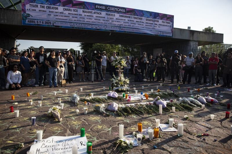 Protesta por tragedia en AXE Ceremonia