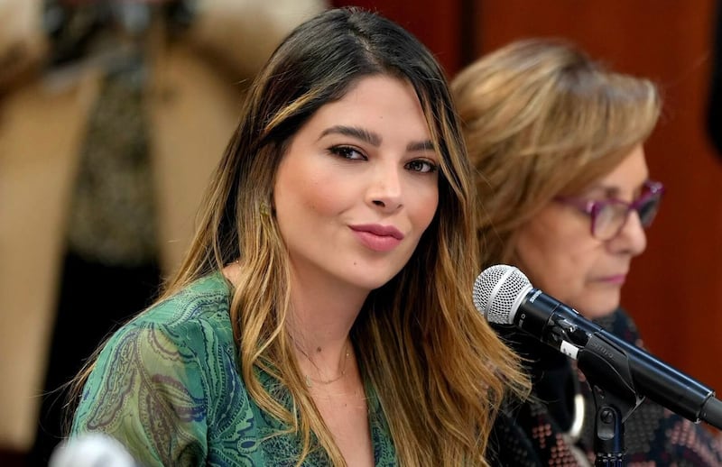 La senadora por San Luis Potosí, Ruth González Silva del PVEM ha manifestado estar lista para buscar la gubernatura en 2027. Ha señalado que su partido tiene la fuerza para ganar con o sin alianzas, y que la reforma aprobada recientemente en su estado obliga a los partidos a postular mujeres en el próximo ciclo. Ruth González Silva