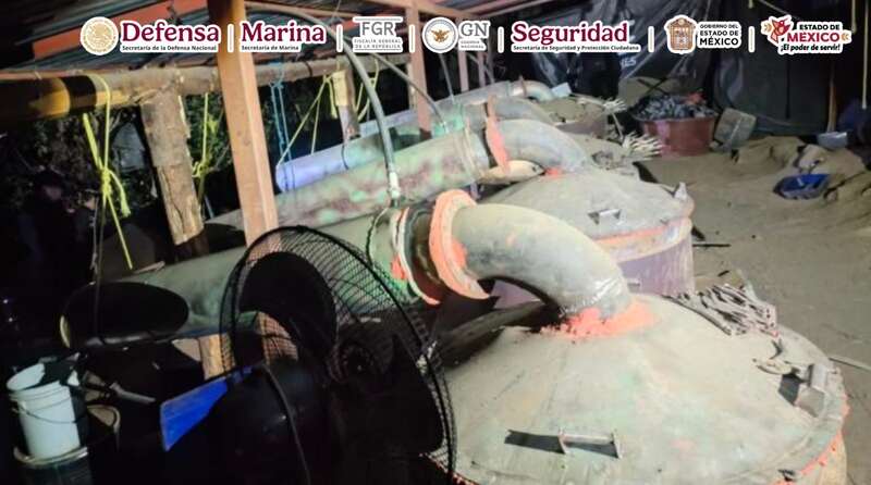 Aseguran laboratorio clandestino en Edomex. Aseguran laboratorio clandestino en Edomex.