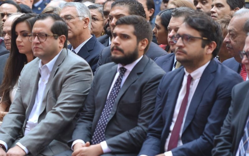 Hijos de AMLO se amparan