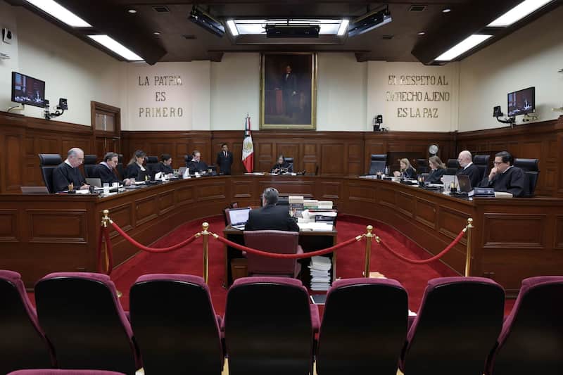 Este es el sueldo de los ministros de la corte los ministros durante una sesión