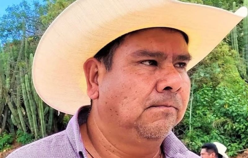 Asesinan a Joel Ángel Bravo Martínez, alcalde de San Miguel Amatitlán, Oaxaca Asesinan a Joel Ángel Bravo Martínez, alcalde de San Miguel Amatitlán, Oaxaca