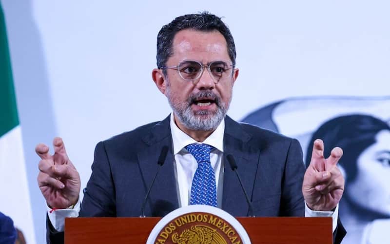 El titular de la Profeco señaló que tuvo que intervenir Sheinbaum en el caso Iván Escalante, procurador Federal del Consumidor, en conferencia matutina presidencial