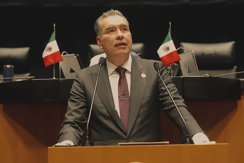El senador del PVEM, Waldo Fernández, está planteando junto a sus aliados proponer una iniciativa que desaparezca la autonomía de las Fiscalías Generales. Imágen de Waldo Fernández, senador de PVEM en el Senado.