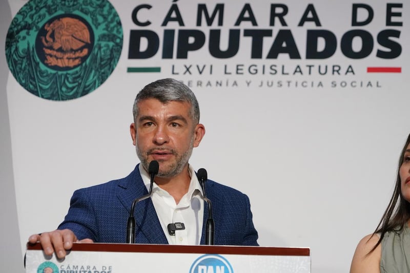 Mauricio Tabe, alcalde de Miguel Hidalgo Mauricio Tabe llamado presupuesto municipal