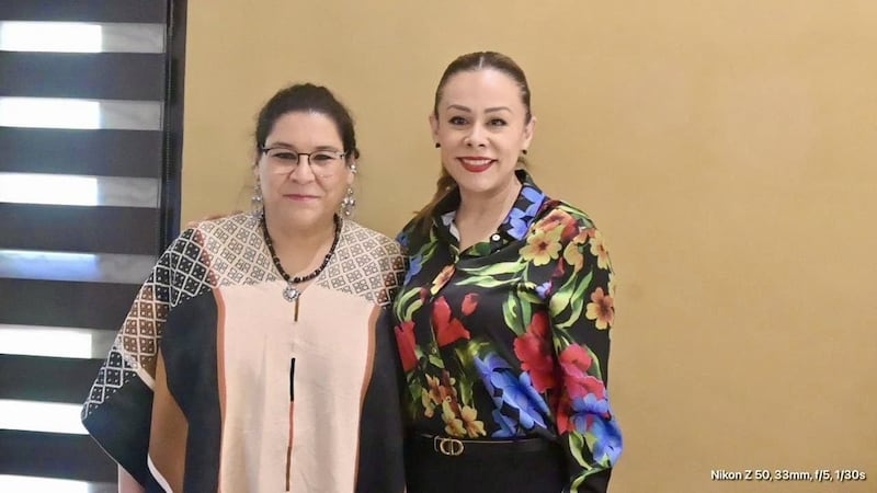 Lenia Batres y Tania Contreras