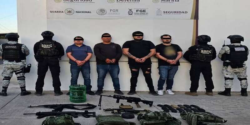 Autoridades detuvieron a integrantes del grupo de narcotráfico "Los Chapitos" Se les aseguraron armas largas a los detenidos