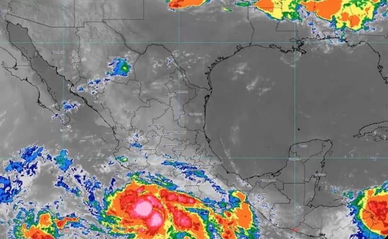 Tormenta Tropical 'Bárbara' en el Pacífico. Mapa del país mostrando los fenómenos meteorológicos.
