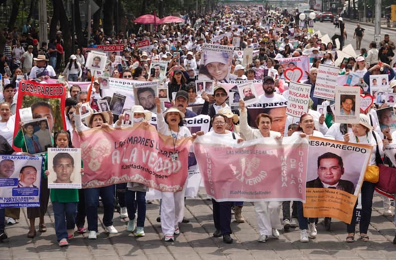 Los colectivos exigieron justicia a las autoridades locales y federales Madres buscadoras durante la Marcha por la Dignidad