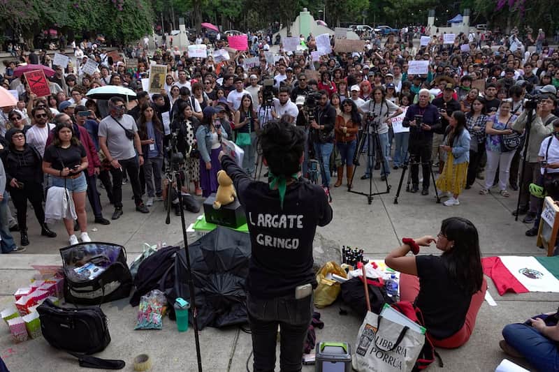 Marcha contra la gentrificación en la CDMX La primera marcha contra la gentrificación en la CDMX tuvo gran convocatoria