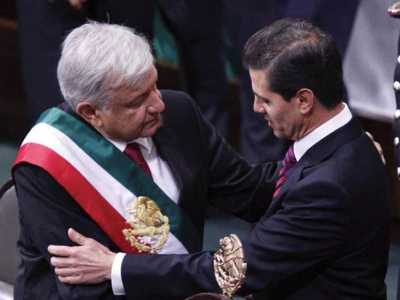 Andrés Manuel López Obrador y Enrique Peña Nieto se encuentran en la toma de posesión en San Lázaro. Andrés Manuel López Obrador y Enrique Peña Nieto se encuentran en la toma de posesión en San Lázaro.