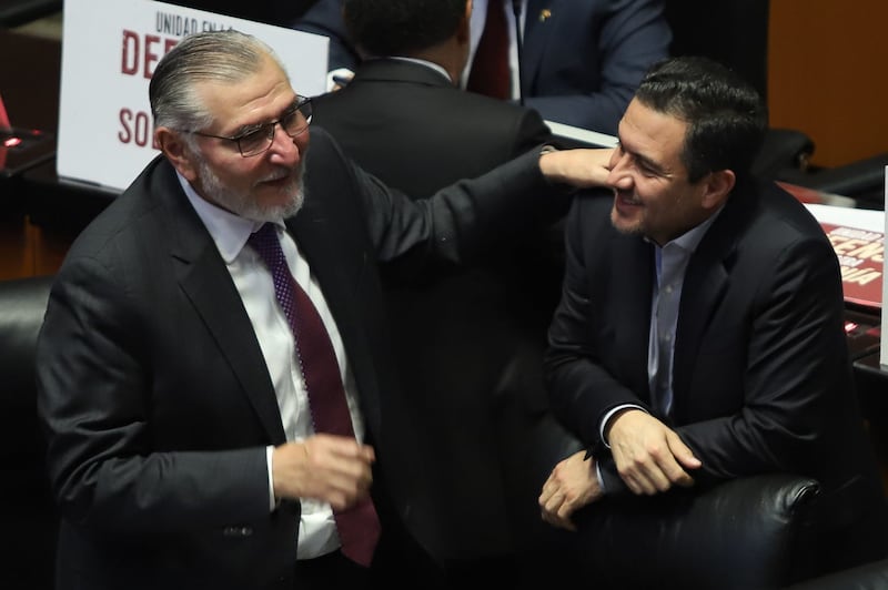 Yunes del PAN a Morena