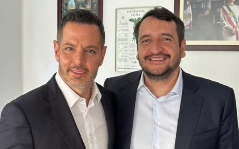 Alejandro Murat presume foto con Andy López
