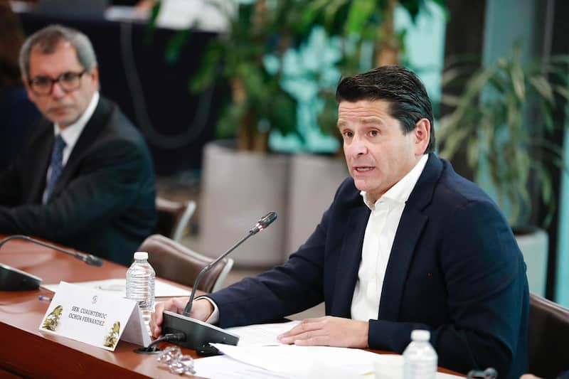 Cuauhtémoc Ochoa, presidente de la Comisión de Hacienda y Crédito Público en el Senado. El senador planteó propuestas para mejorar la recaudación fiscal en estados y municipios.