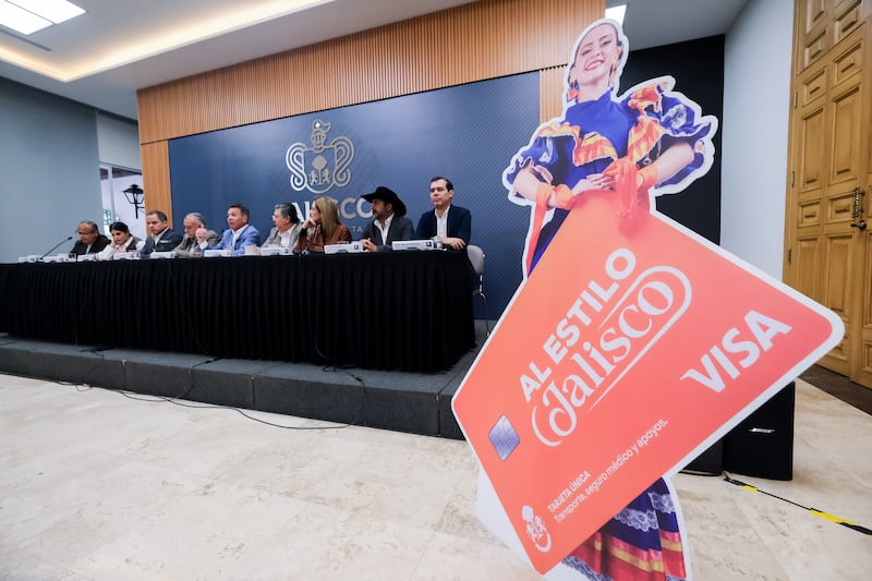 Presentación tarjeta 'Al estilo Jalisco'