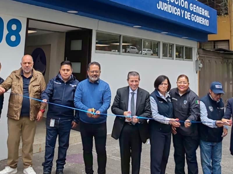 Alcalde Giovani Gutiérrez reinaugura edificio de gobierno Alcalde Giovani Gutiérrez reinaugura edificio de gobierno con personal de la Alcaldía Coyoacán.