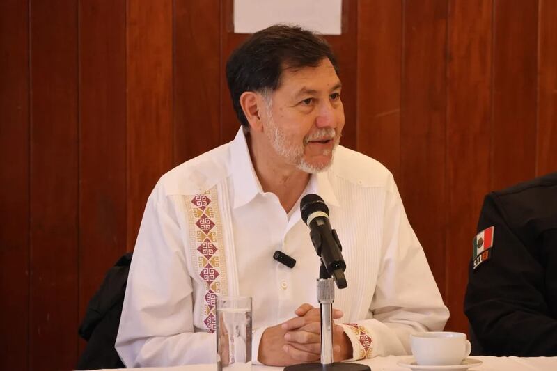 Fernández. Noroña