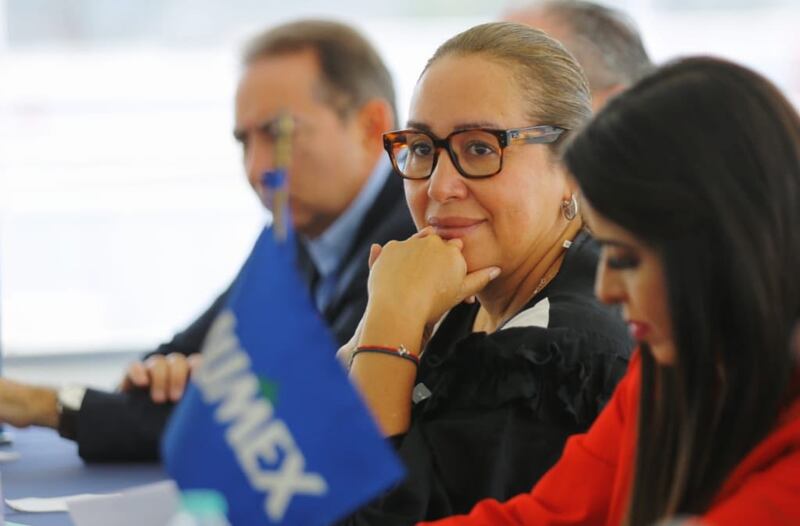 Azucena Cisneros