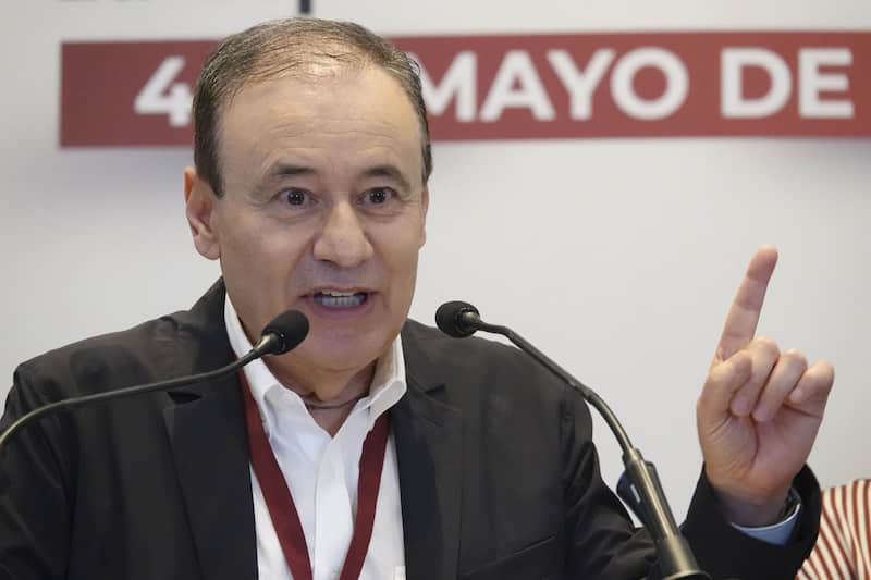 Alfonso Durazo, gobernador de Sonora, durante su participación en una conferencia de prensa El gobernador de Sonora rechaza estar acusado de terrorismo en Estados Unidos
