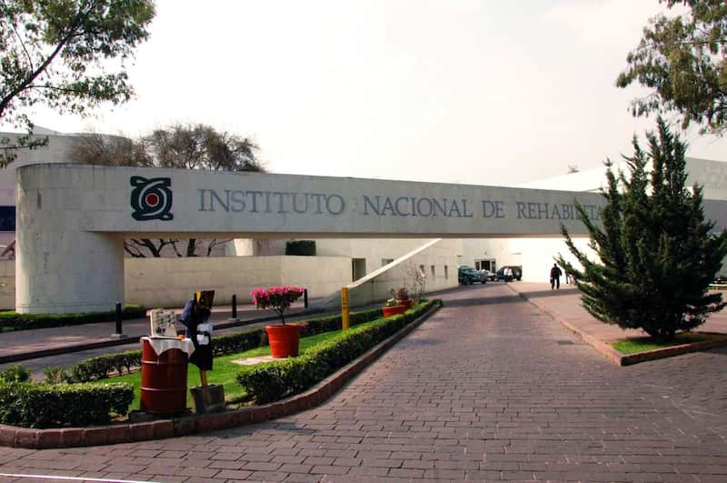 Los cursos son de capacitación especializada en atención domiciliaria, movilización de pacientes y autocuidado, con inscripciones abiertas hasta el 9 de marzo. Imagen promocional