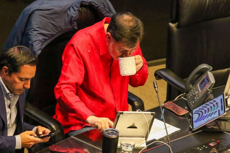 El presidente de la mesa directiva, Gerardo Fernández Noroña El presidente de la mesa directiva, Gerardo Fernández Noroña, saldrá del país