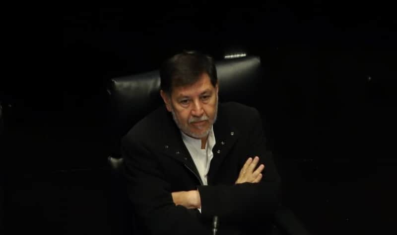 Noroña estuvo envuelto en la polémica por su viaje a Francia en marzo de este año El senador y presidente de a Mesa Directiva del Senado, Gerardo Fernández Noroña