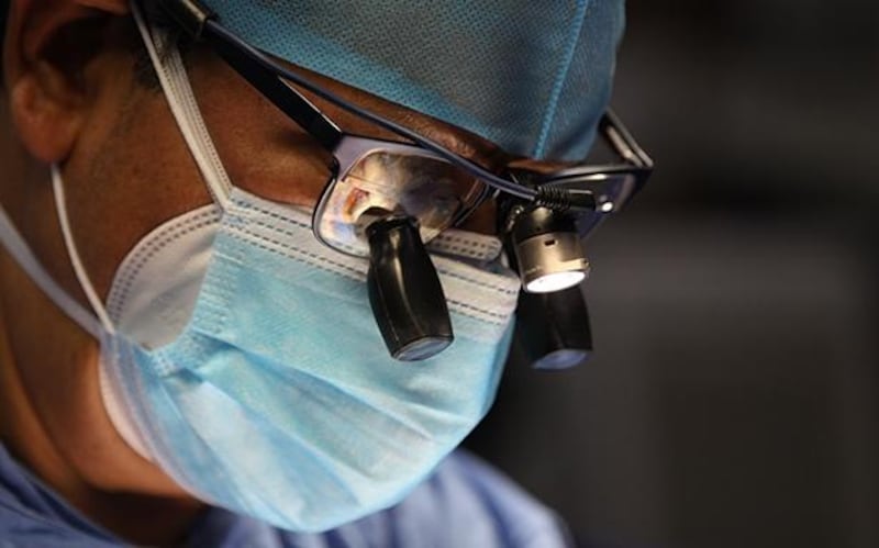 El Instituto Mexicano del Seguro Social (Imss) alista la apertura de seis nuevas Unidades de Trasplante de Médula Ósea en distintas regiones del país con la meta de ampliar la cobertura, disminuir traslados y atender el rezago de pacientes que requieren procedimientos de alta especialidad, tanto pediátricos como adultos. IMSS