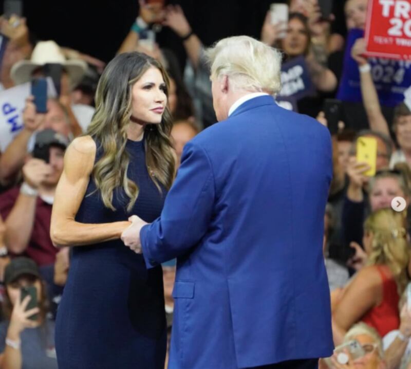 kristi noem y trump