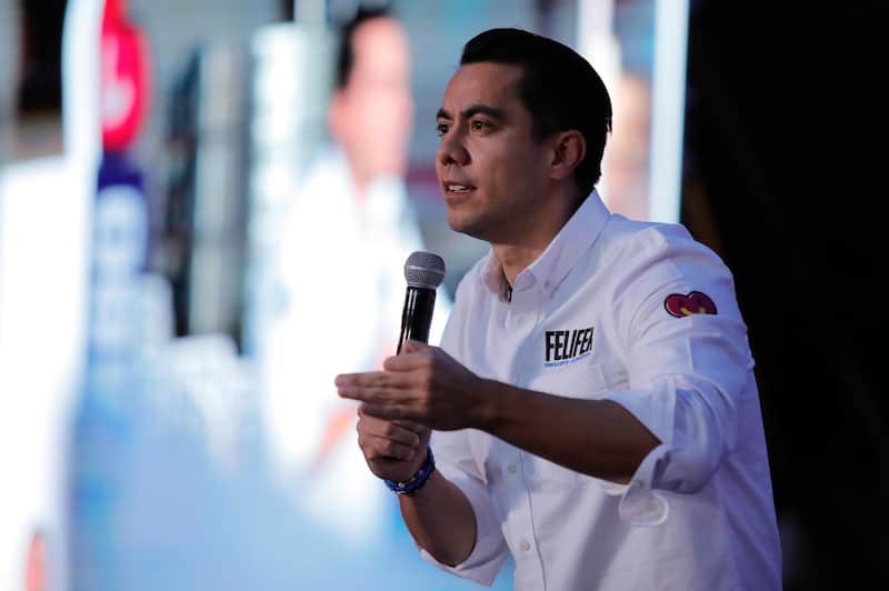 Felifer Macías, presidente municipal de Querétaro. Felifer Macías hablando en un evento de campaña cuando fue candidato a la presidencia municipal de Querétaro.