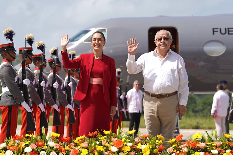 Arribo Claudia Sheinbaum a Guatemala