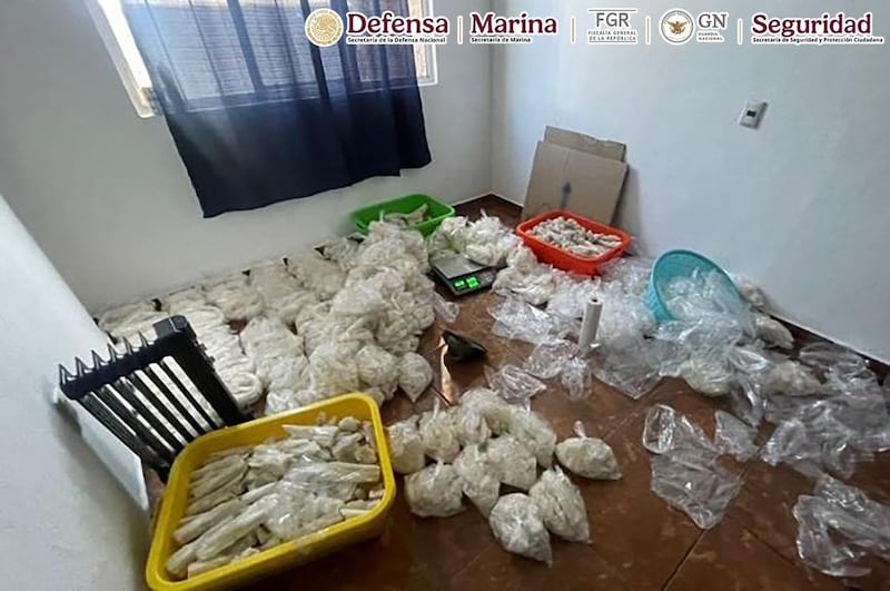 Detención de 2 sujetos en Michoacán