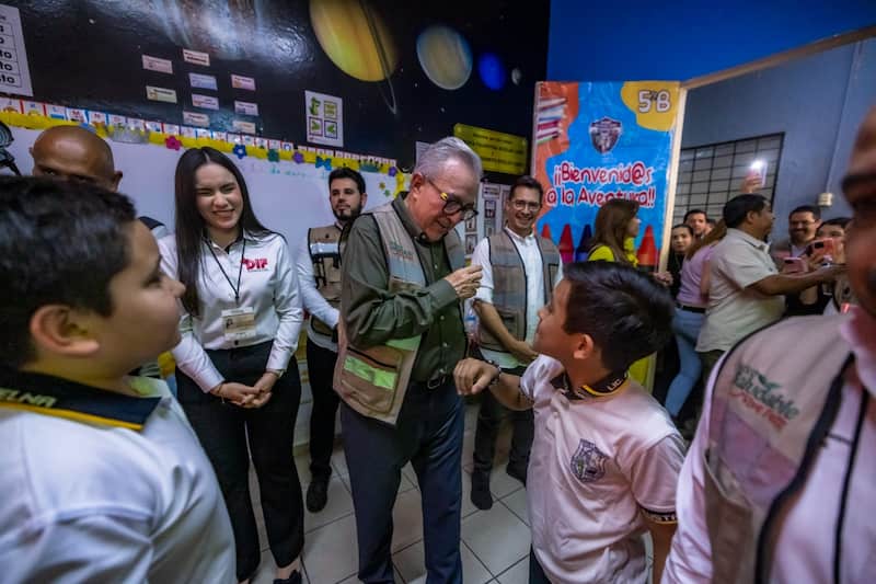 Rubén Rocha Moya implementa la estrategia "Vive Saludable, Vive Feliz" en Sinaloa. Gobernador de Sinaloa, Rubén Rocha Moya.