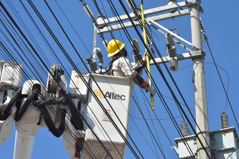 La CFE ofrece compensar tus aparatos electrodomésticos que sufrieran daños por fallas eléctricas o apagones. Imágen de la CFE