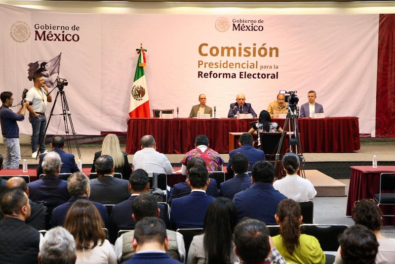 Audiencia pública para debatir la reforma electoral de Sheinbaum